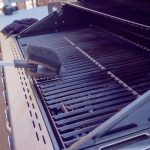 Gezellige barbecue gehad? Zo maak je hem snel schoon! barbecue schoonmaken