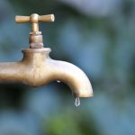 Extra aandachtspunten voor jouw tuin in de winter buitenkraan afsluiten