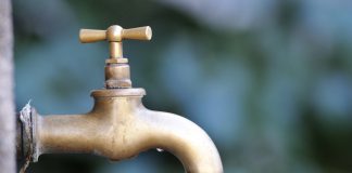 Extra aandachtspunten voor jouw tuin in de winter buitenkraan afsluiten