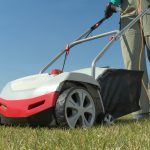 Tuin lenteklaar maken? Zo doe je dat! Gazon verticuteren