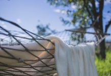 De verschillende functies van een hangmat hangmat in de tuin