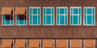 Zonneschermen kopen? Dit zijn 5 dingen waarop je moet letten zonwering